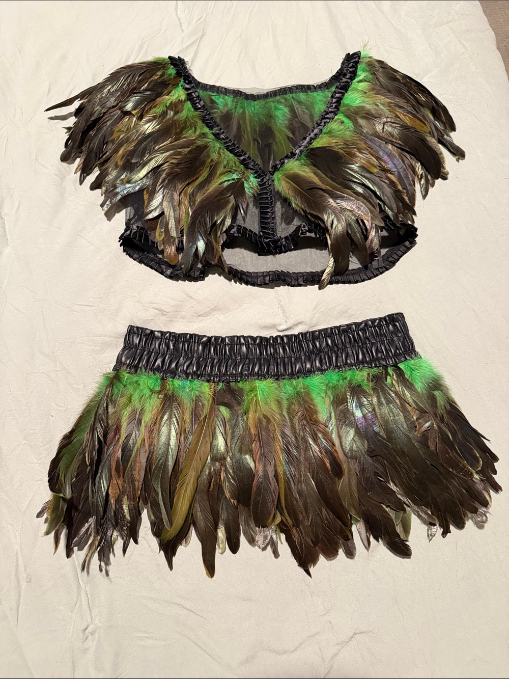 Feathered Two-Piece Halloween Costume Set - Black with Green Accents